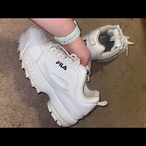 Fila white shoes size 8 worn condition